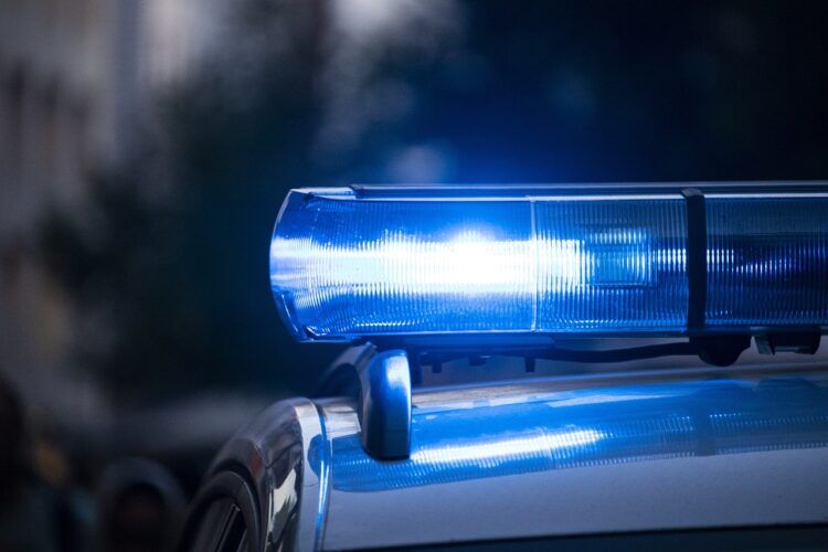 Vozač iz BiH zaustavljen jer je vozio presporo, policajci ostali u šoku kad su saznali razlog Vozač iz BiH zaustavljen jer je vozio presporo, policajci ostali u šoku kad su saznali razlog