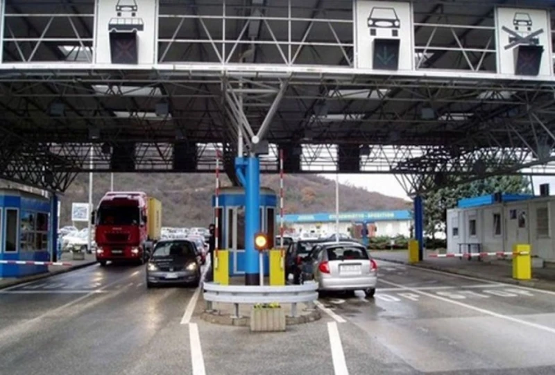 SIPA pretresala na graničnom prijelazu, uhapšene dvije osobe SIPA pretresala na graničnom prijelazu, uhapšene dvije osobe