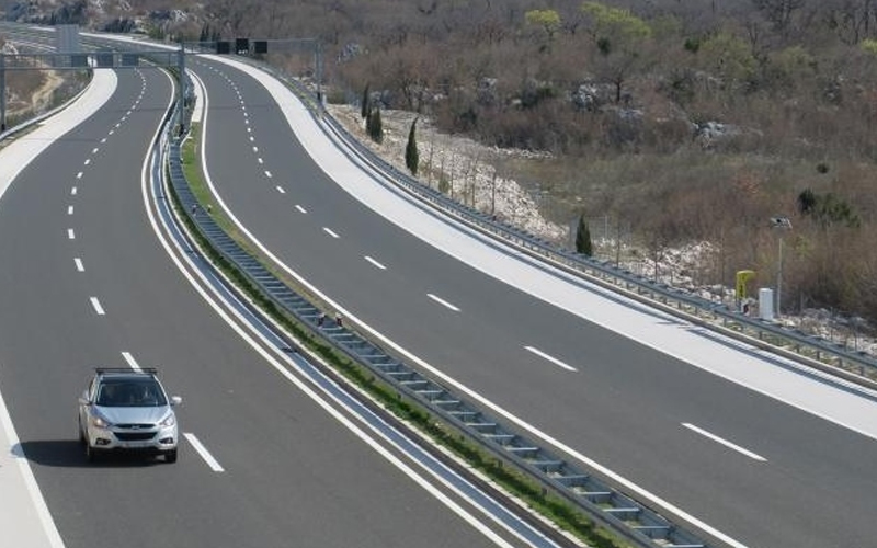 Ugovori vrijedni više od 700.000 KM – Bosanski.info Ugovori vrijedni više od 700.000 KM – Bosanski.info