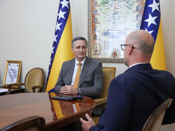 Bećirović upozorio slovačkog ambasadora na opstrukcije iz RS-a Bećirović upozorio slovačkog ambasadora na opstrukcije iz RS-a