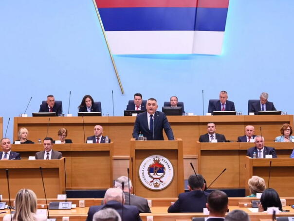 Imenovan nelegalni saziv Vlade RS na čelu sa premijerom Minićem Imenovan nelegalni saziv Vlade RS na čelu sa premijerom Minićem