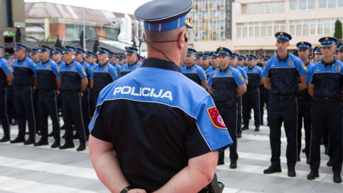 Sutra u Sarajevu veliki defile policijskih snaga, početak u 14 sati ispred Vječne vatre