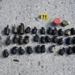 Policija zaustavila vozilo kod Zenice: Vozač pobjegao, usput bacio arsenal  bombi, mina i "Zolja"