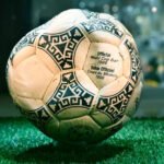 Lopta koju je 'božja ruka' Diega Maradone poslala u mrežu Engleza prodata za ozbiljan iznos