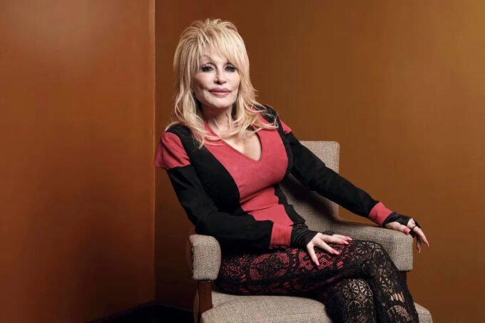 Preminula američka country pjevačica Dolly Parton