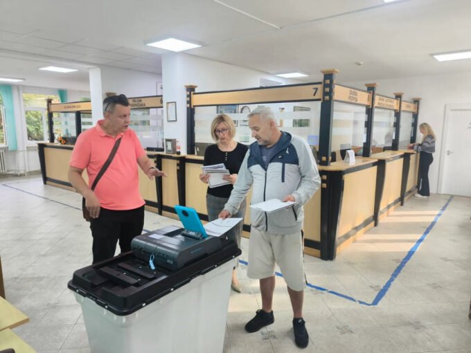 Na Testnim izborima glasalo 6.854 birača, funkcionalnost uređaja na biračkim mjestima  na zadovoljavajućem nivou