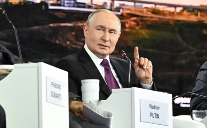 Upozorenje Putina: Raspoređivanje evropskih trupa u Ukrajinu znači rat s Rusijom