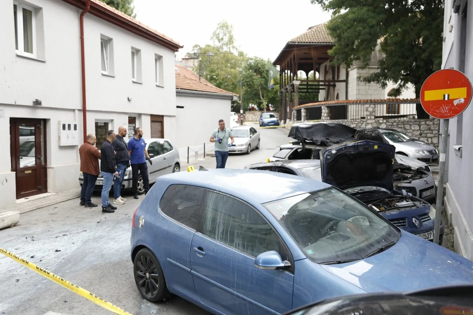 Policija uhapsila 33-godišnjaka zbog podmetanja požara na automobilima na Marijin Dvoru