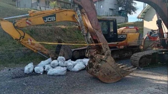 U akciji na suzbijanju ilegalne eksploatacije uglja oduzete radne mašine, novac i drugi predmeti