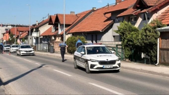 Opasni Elvis, koji je brata ubio iz automatske puške, imao pomagača