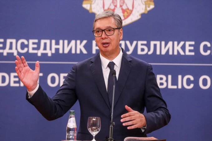 Potez Vučića koji je ostao neprimijećen, prije ostavke potpisao važnu odluku