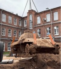 Tenk od 44 tone decenijama bio sakriven ispod ruskom univerziteta