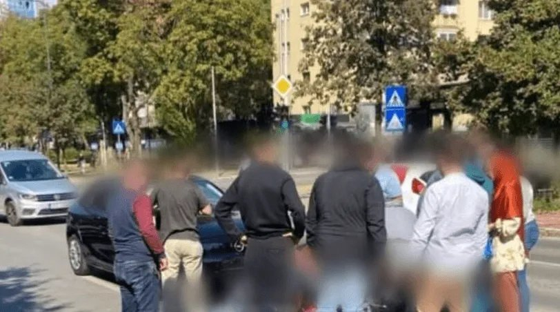 Teška saobraćajna nesreća na Grbavici, dijete povrijeđeno u udarcu automobila
