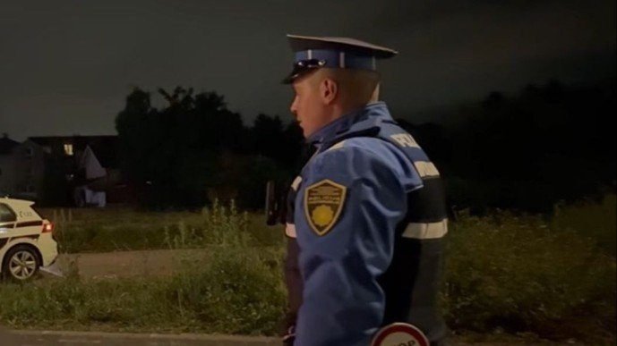 Ilidža: Mladić Fiatom udario biciklistu, muškarac teško povrijeđen i zadržan u bolnici