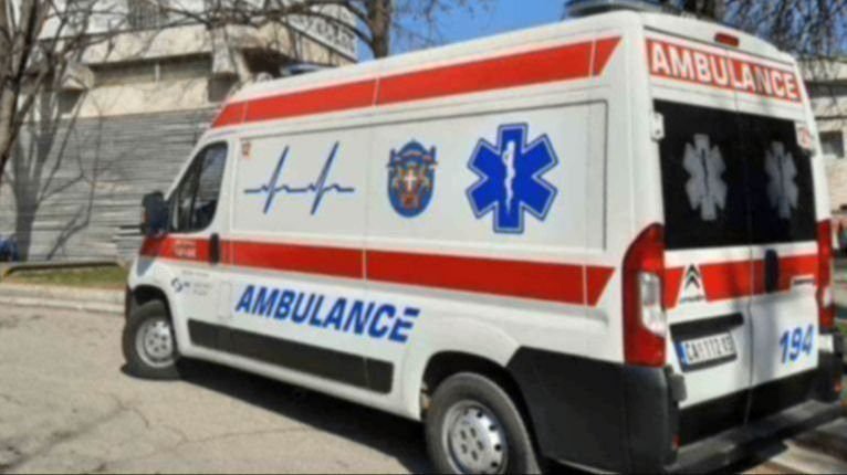 Muškarac odvezao auto na tehnički pregled, pa pao s pet metara na glavu: Ljekari mu se bore za život