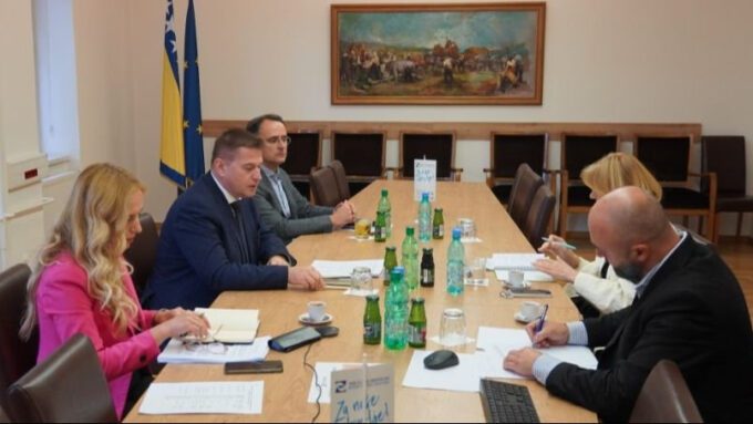 Zavod za javno zdravstvo FBiH započeo izradu monografije o COVID
