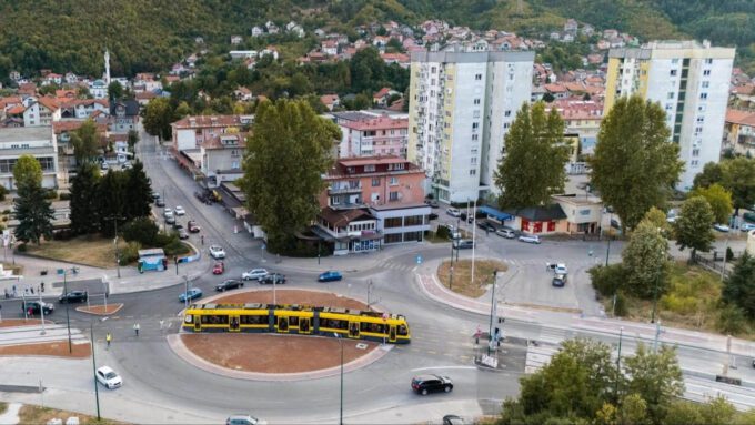 Prvi tramvaj iz Hrasnice u Sarajevu započeo rad na novoj liniji jutros