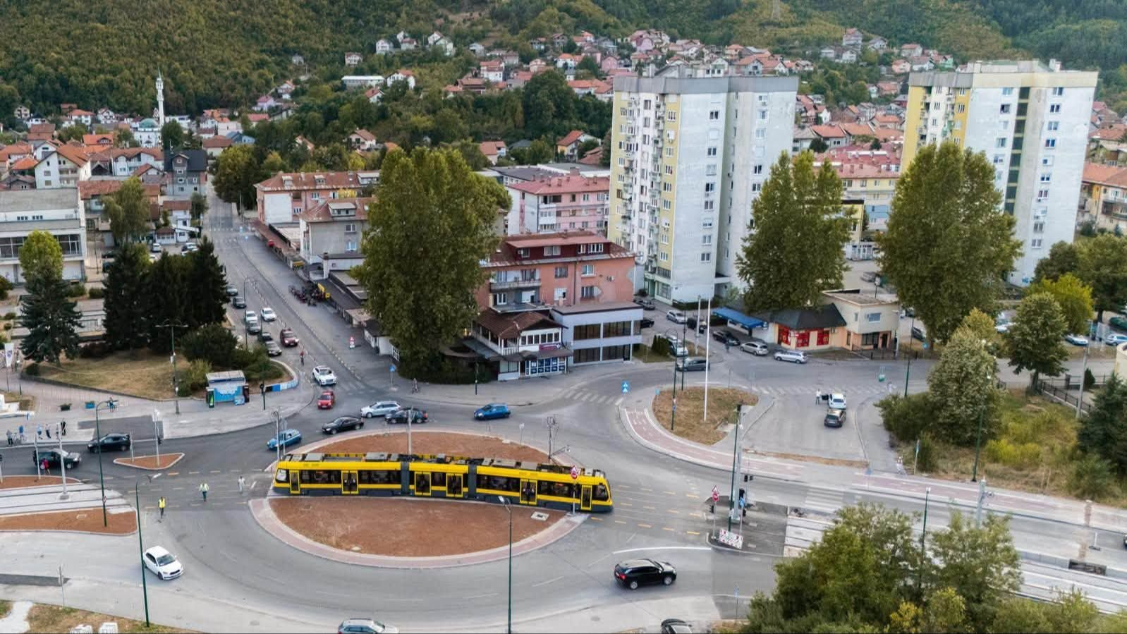 Prvi tramvaj iz Hrasnice u Sarajevu započeo rad na novoj liniji jutros
