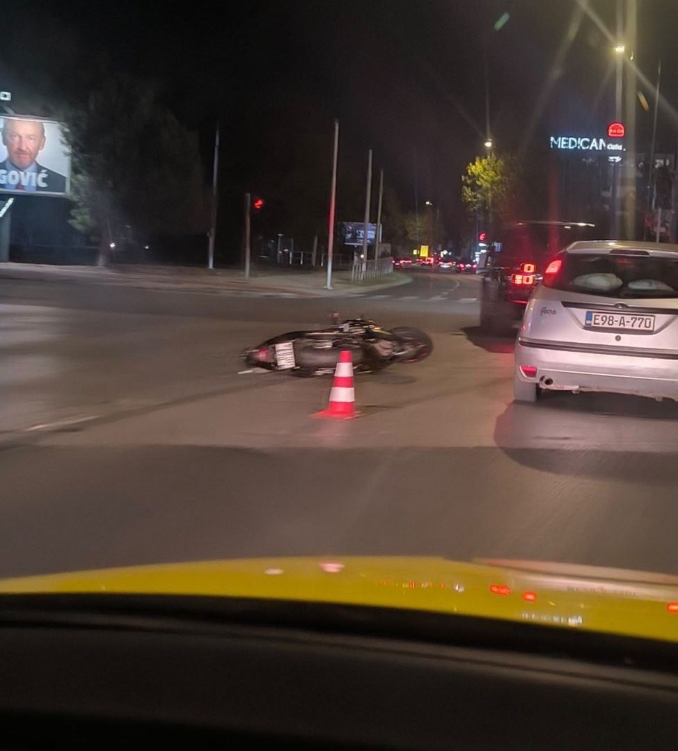Sudar motocikla i putničkog vozila između Nedžarića i Stupa: Jedna osoba povrijeđena