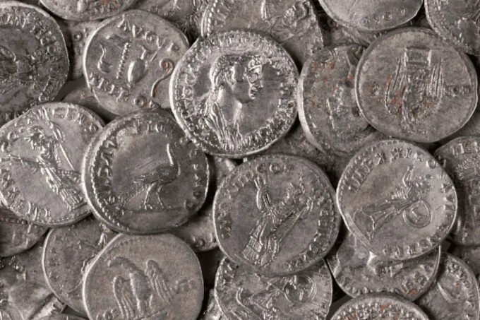 U Njemačkoj otkriveno 934 rimska srebrna novčića iz Hadrijanovog doba