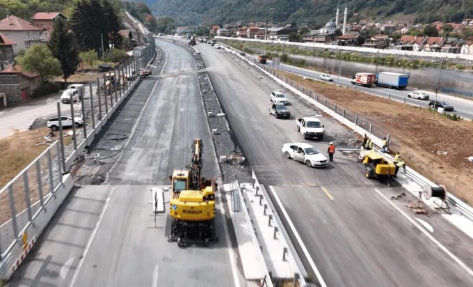 Asfaltiranje počelo, do kraja godine BiH dobija dodatnih 7 kilometara autoputa