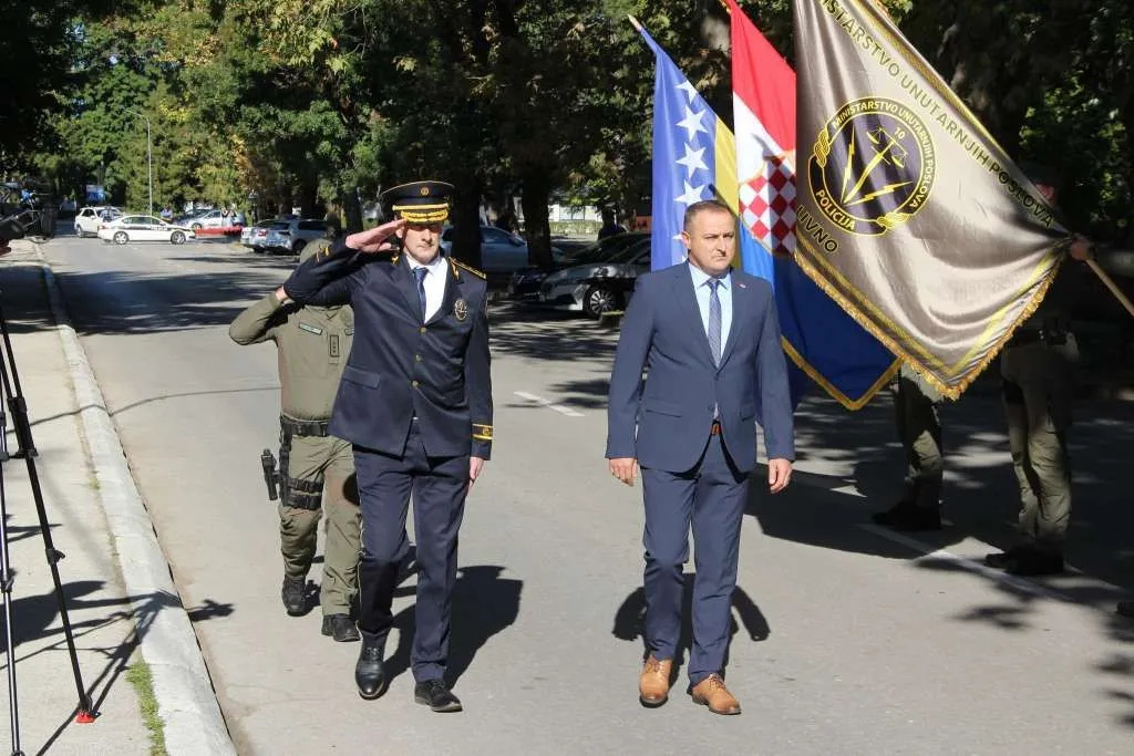 MUP Livanjskog kantona zaposlio 200 policajaca uz ulaganje od 10,5 miliona KM