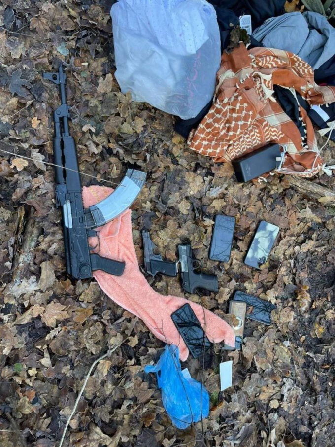 U pretresu objekta pronađene puške, streljivo i vojna oprema, policija u šoku